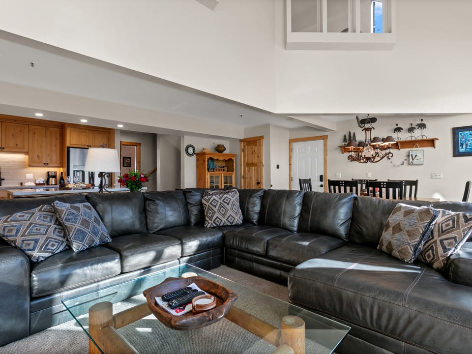 Queen Esther at Deer Valley Resort - Four Bedroom Condo with Hot Tub #2447 Apartment in Park City