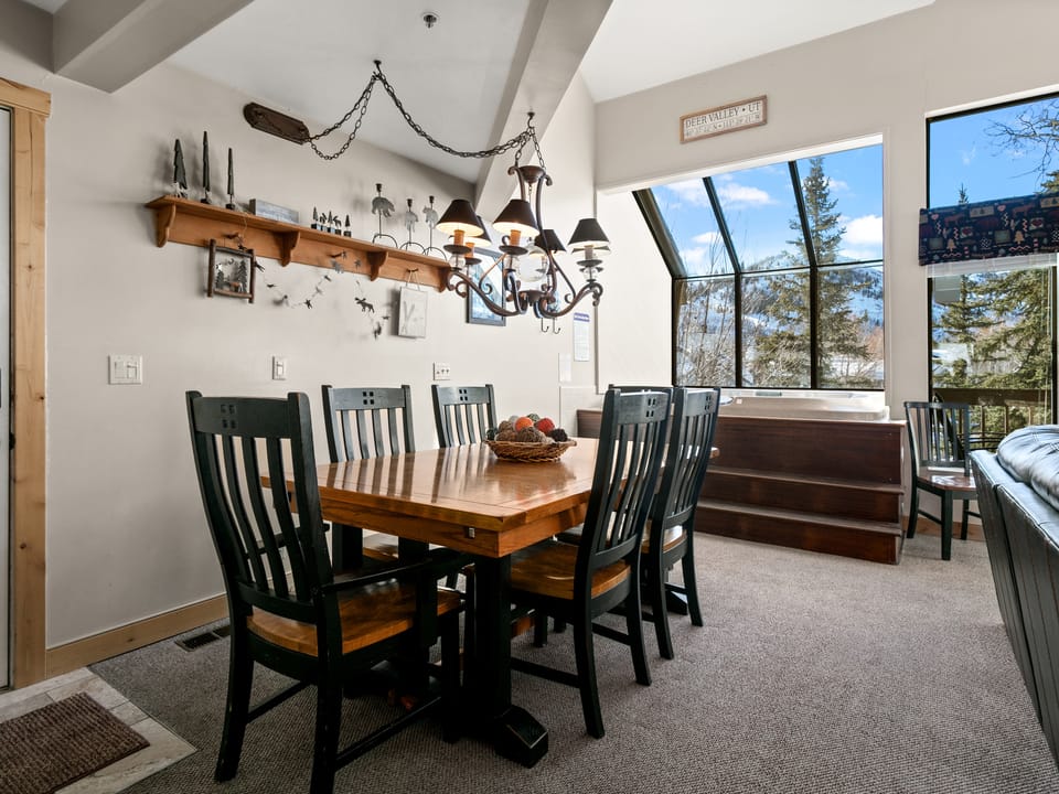 Queen Esther at Deer Valley Resort - Four Bedroom Condo with Hot Tub #2447 Apartment in Park City