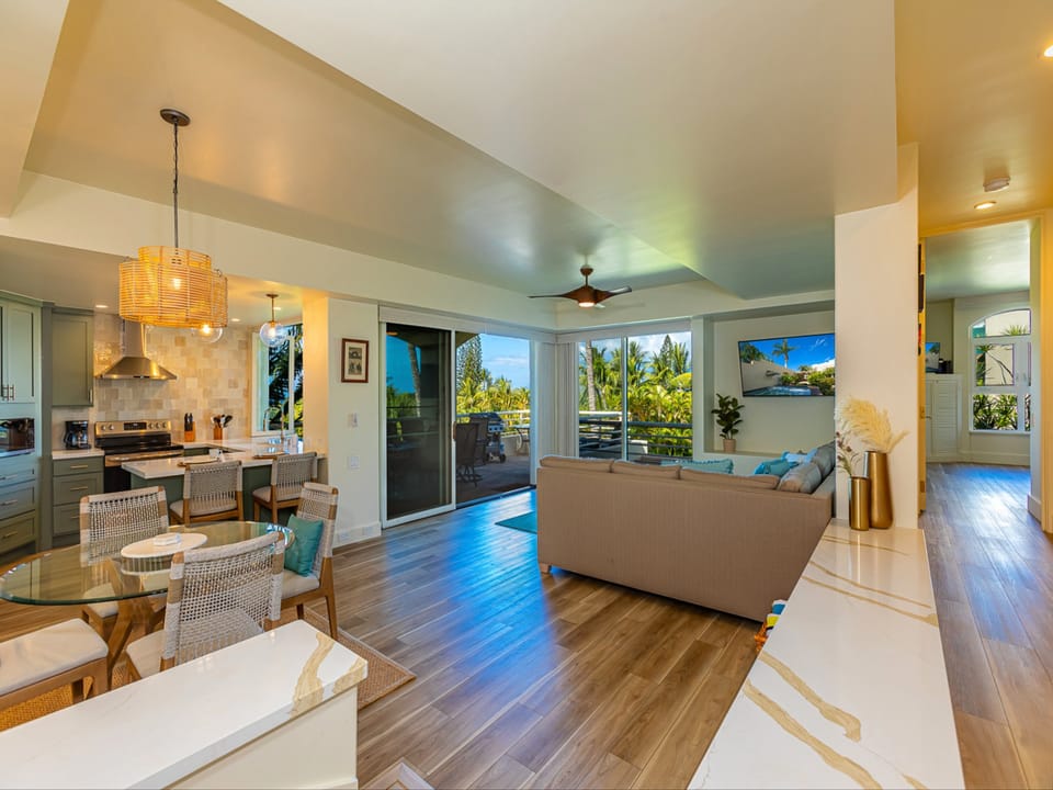 Open living area to enjoy your O'hana (family)