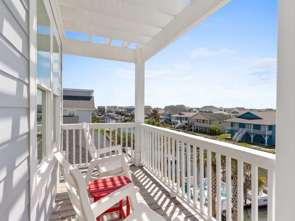Upper Level Canal Side Deck