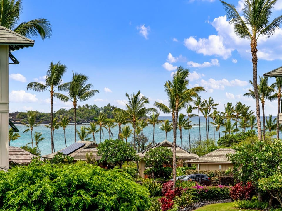 Partial ocean views from the lanai