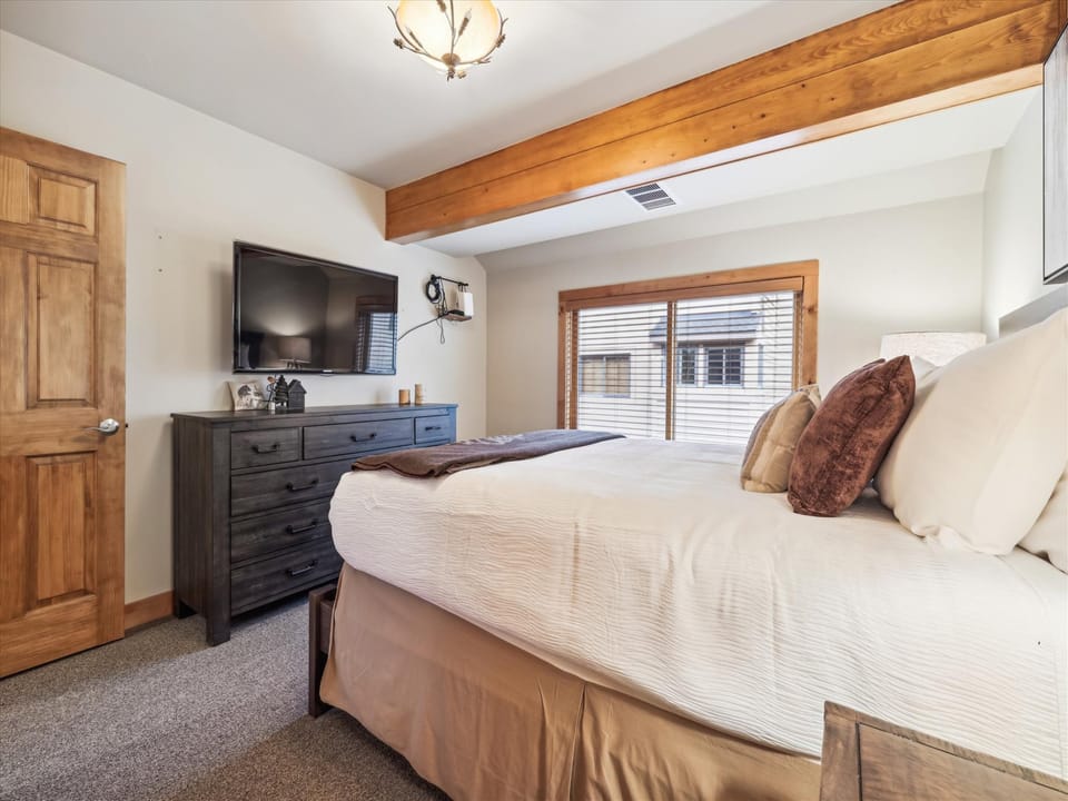 Bedroom - Mopey Moose Hideout - Breckenridge Vacation Rental
