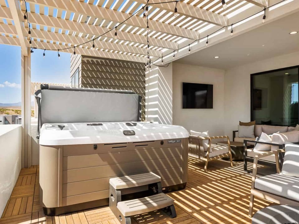 Private Hot Tub