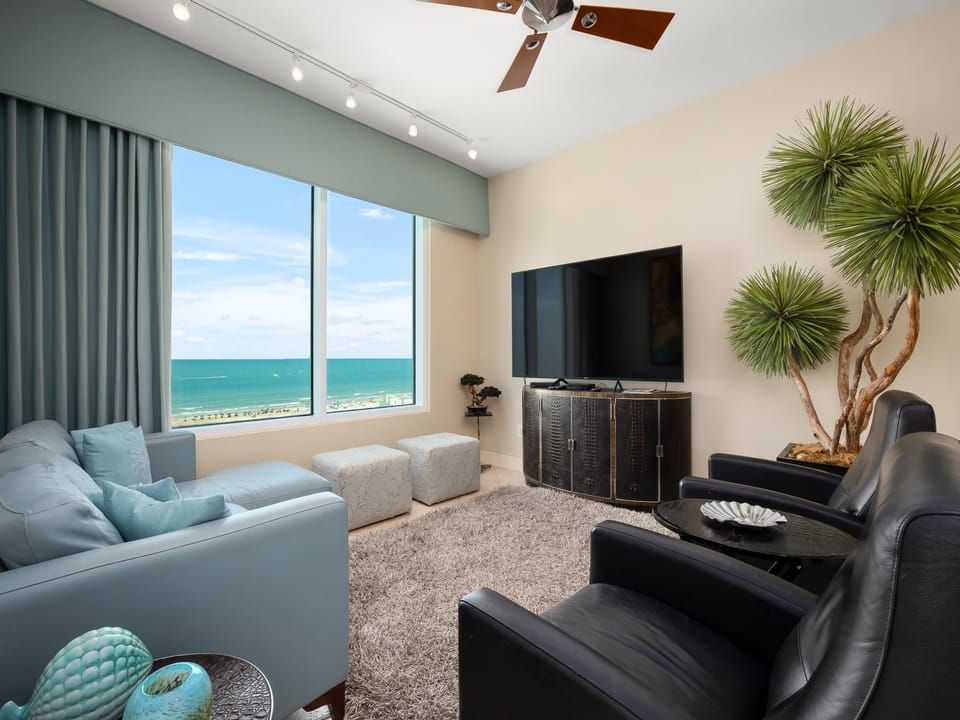 Living Area with exceptional views to the Gulf of Mexico!
