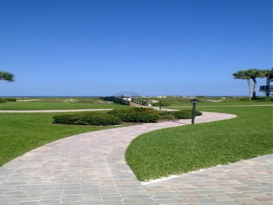 Walkway to Beach