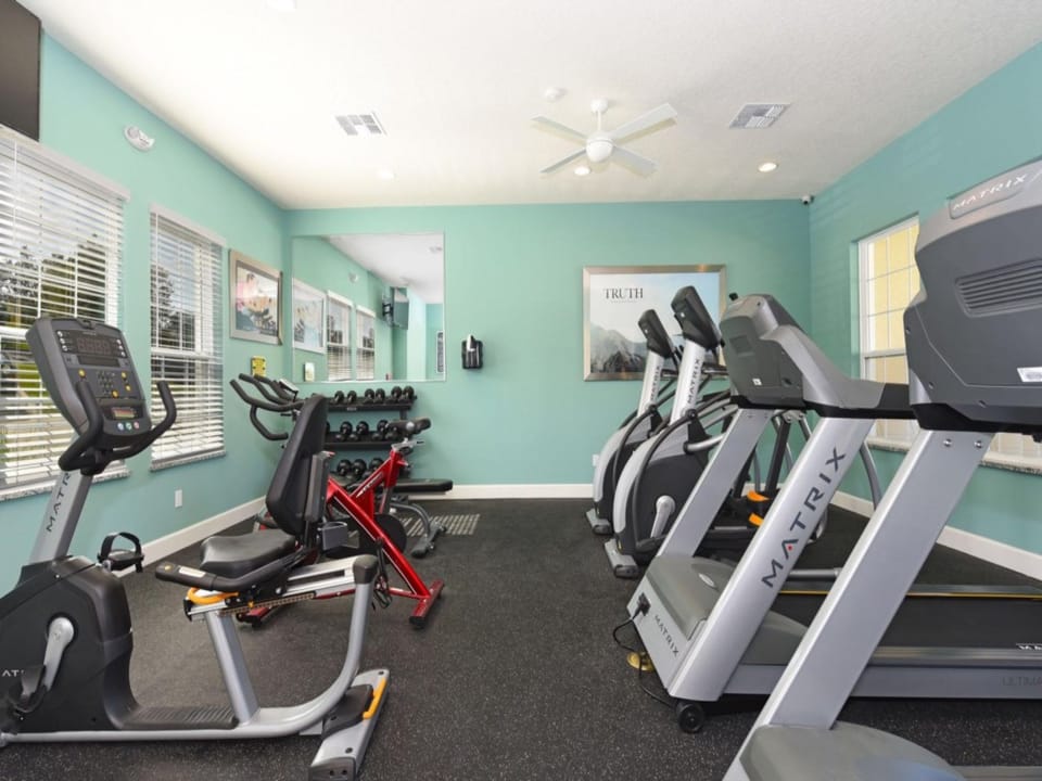FitnessCenter2000