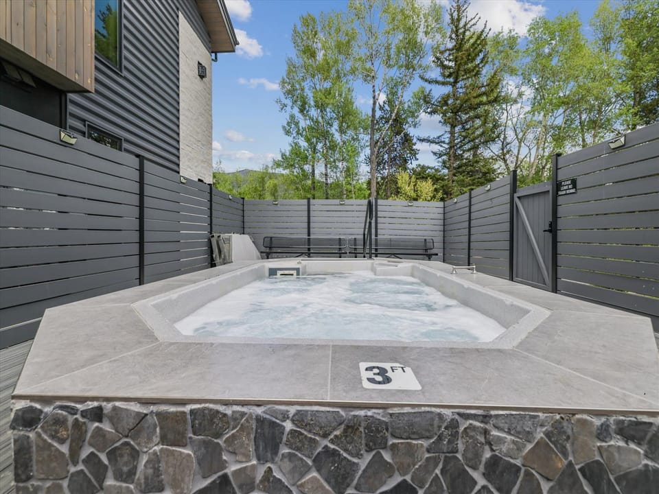 Communal Hot Tub - River West 522 - Silverthorne Vacation Rental