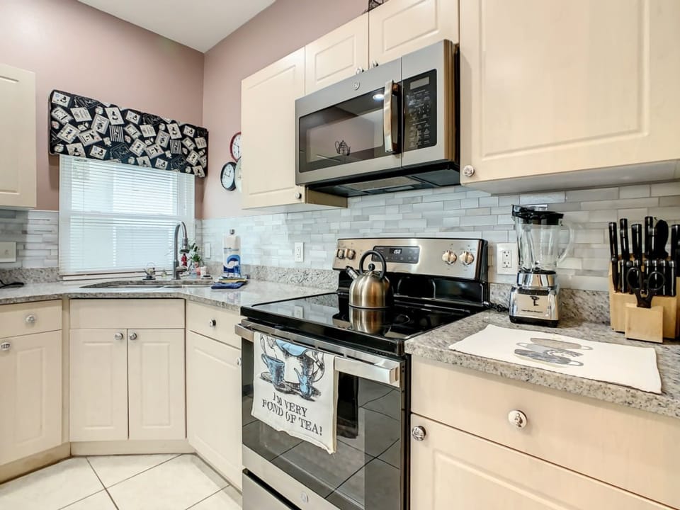 8165FanPalmWay-12