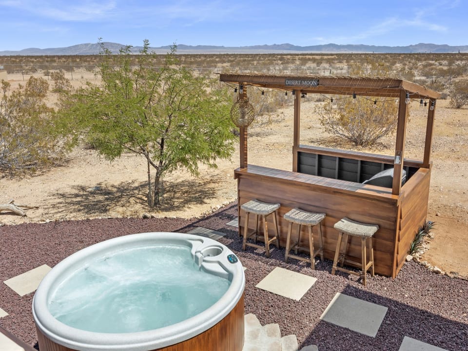 Tub