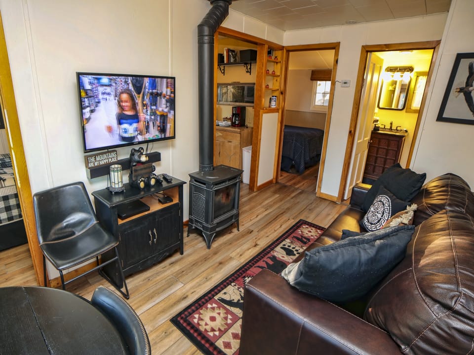 Living Room with Clean, Modern Amenities