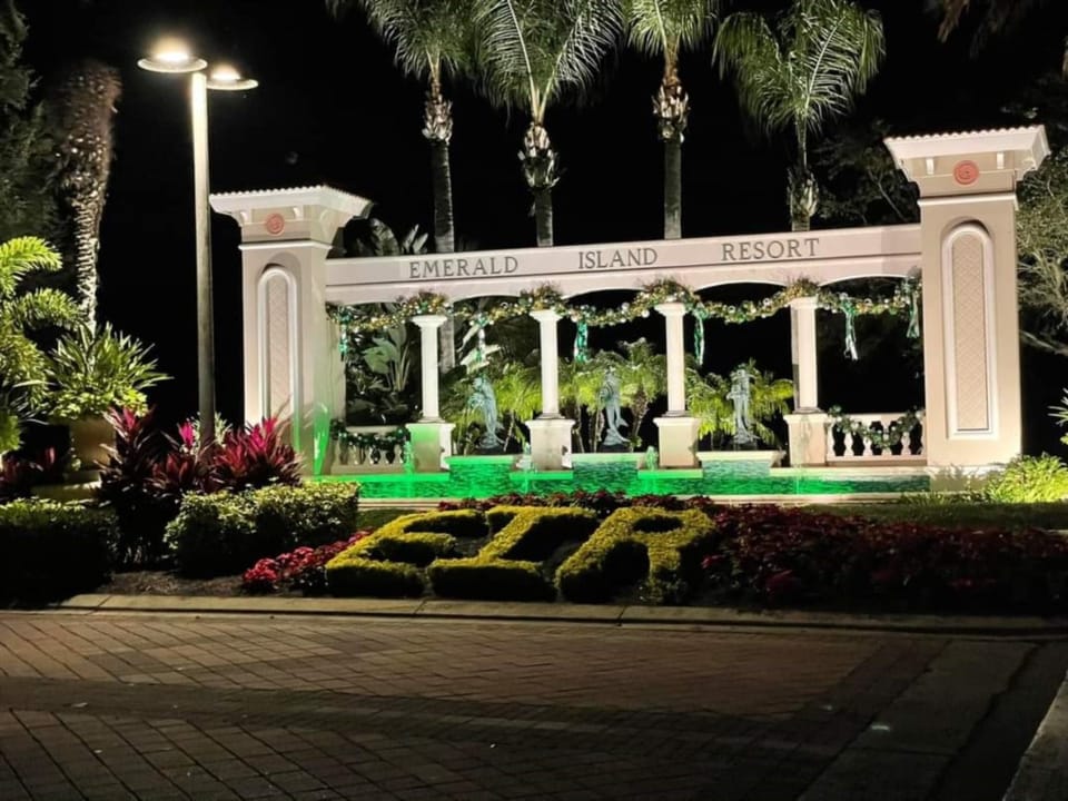 Resort Entrance.jpg