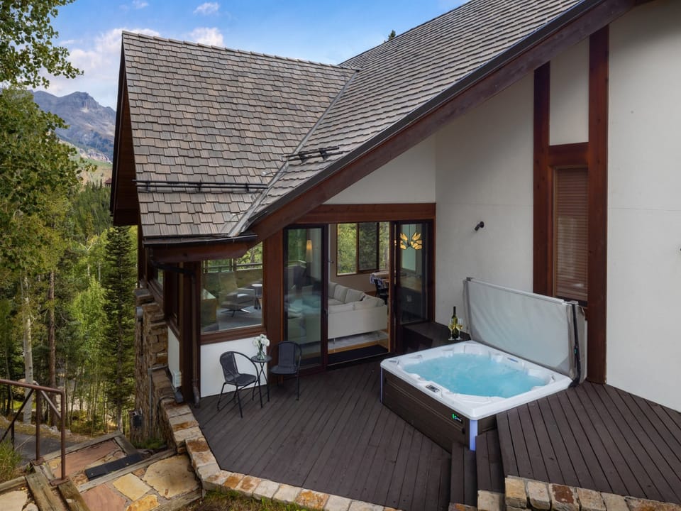 Tub