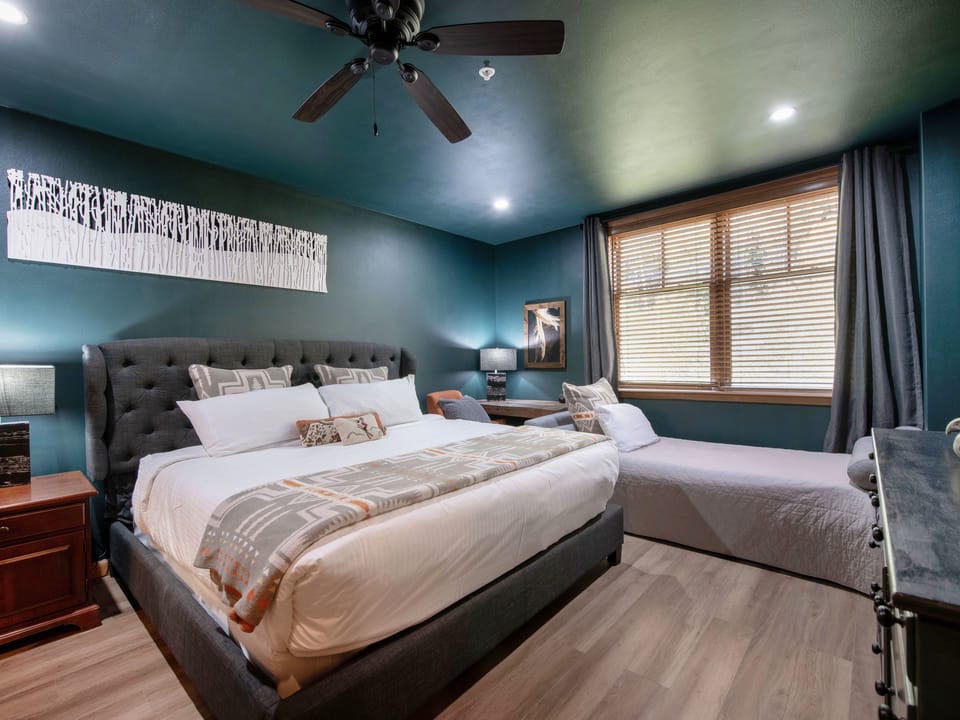 Premium Unit 1403 - 2 Bedrooms - Zephyr Mountain Apartment in Winter Park