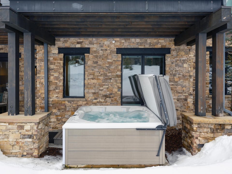 Tub