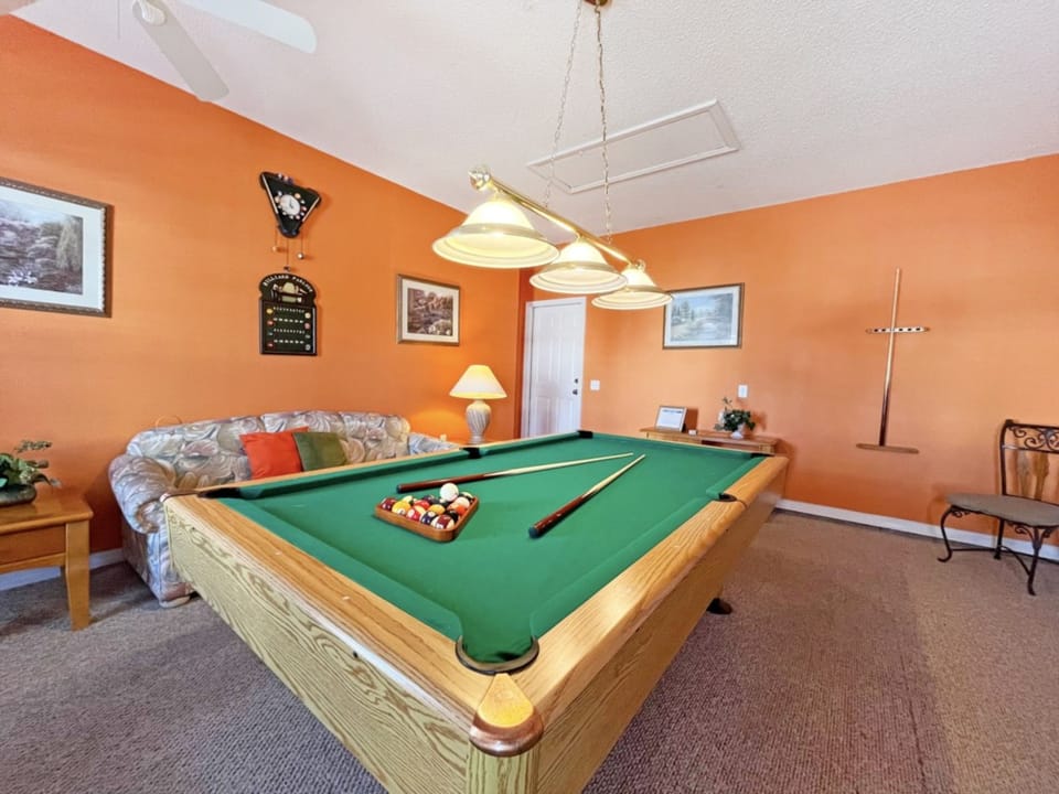 26-Games Room.jpg