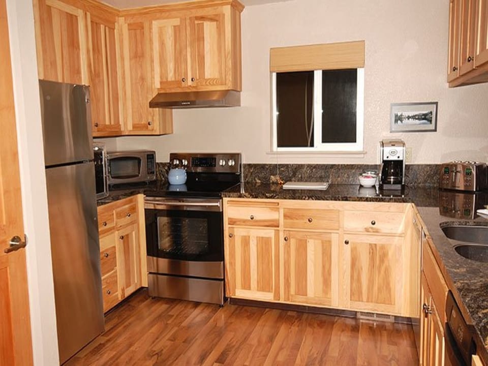 Upgraded Kitchen with Tahoe Flair