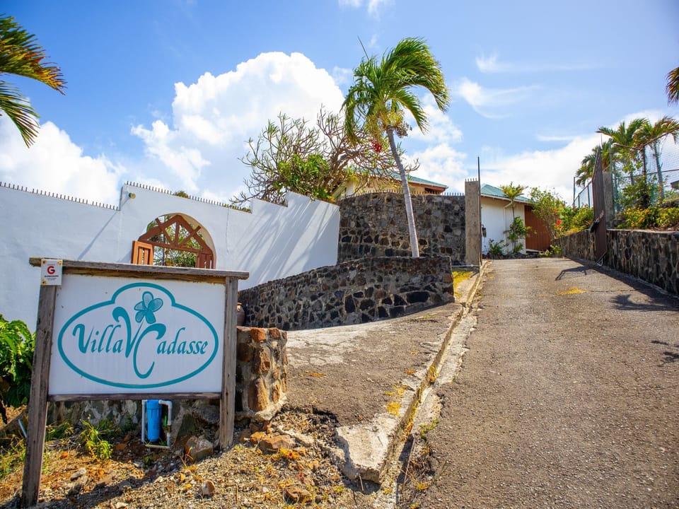 Driveway to villa.