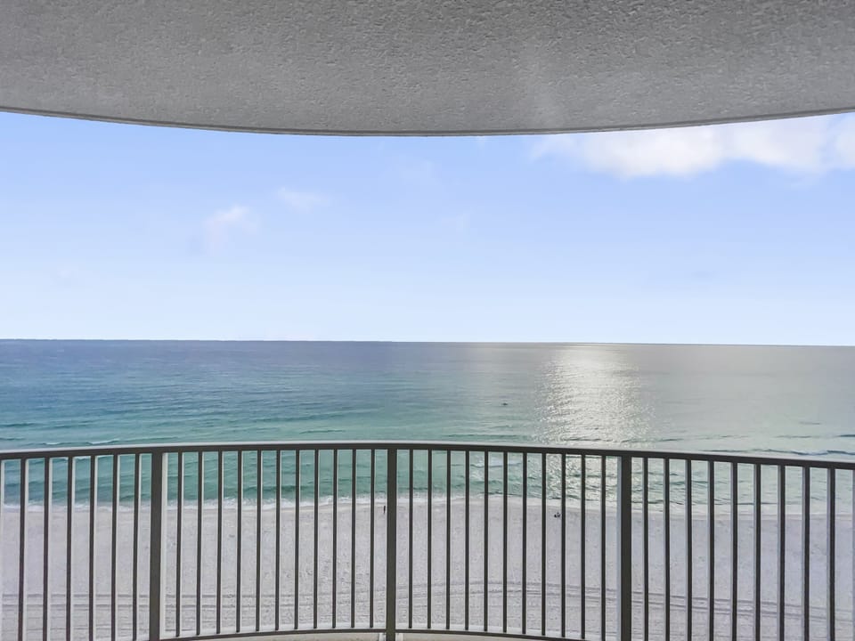 Fully furnished Balcony | Ocean Views
