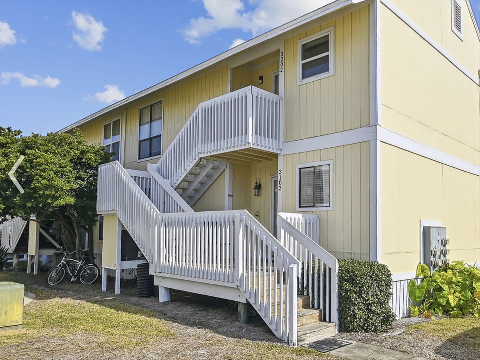 Sandpiper Cove 3202