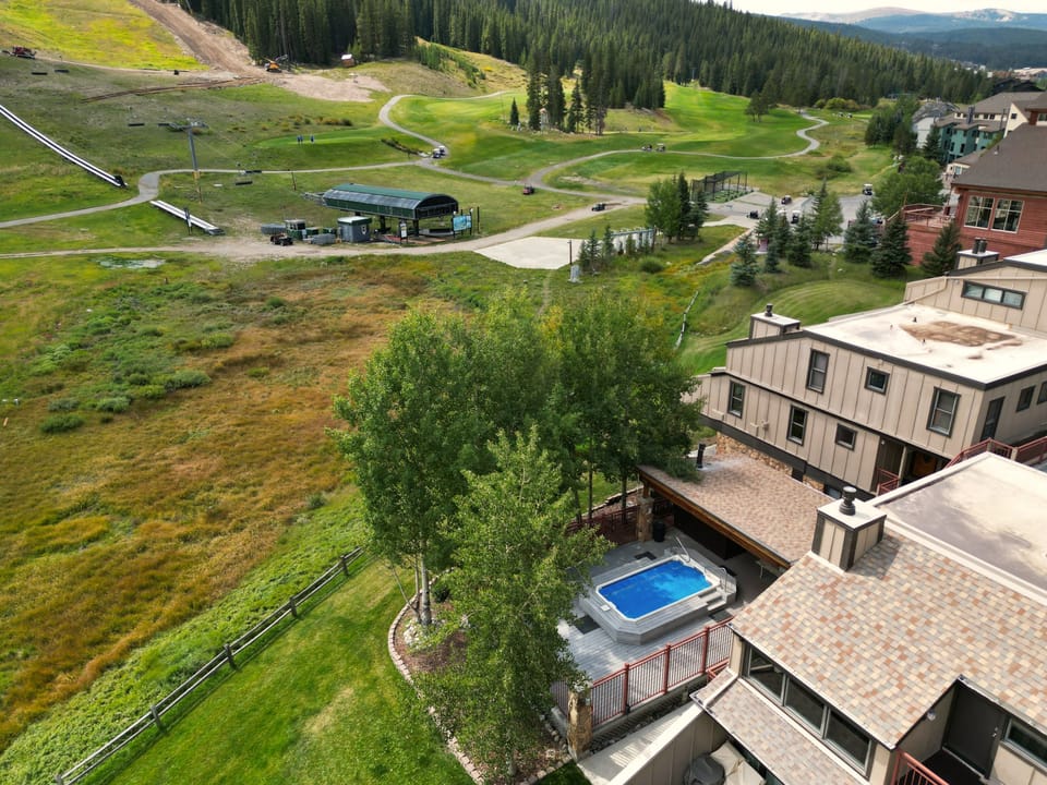 Aerial view of the Village Point hot tub and it's close proximity to the Super Bee Lift. The tubing is is also right there, during the winter.