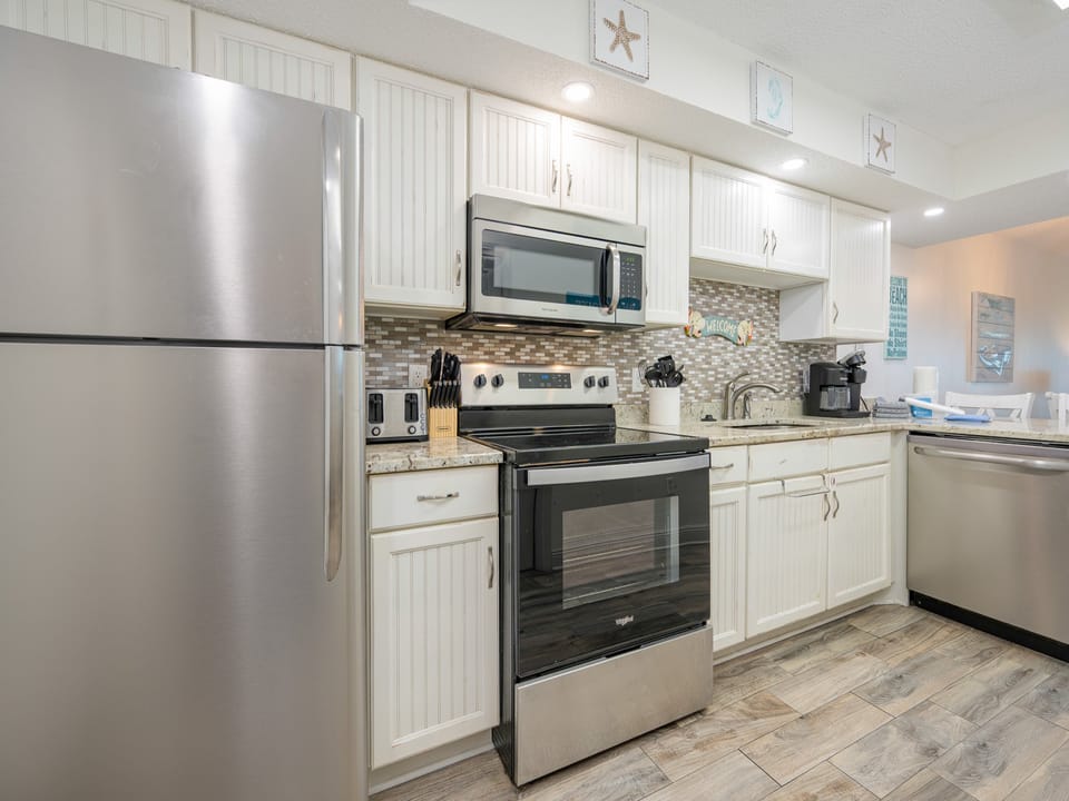Ocean House 2202-17