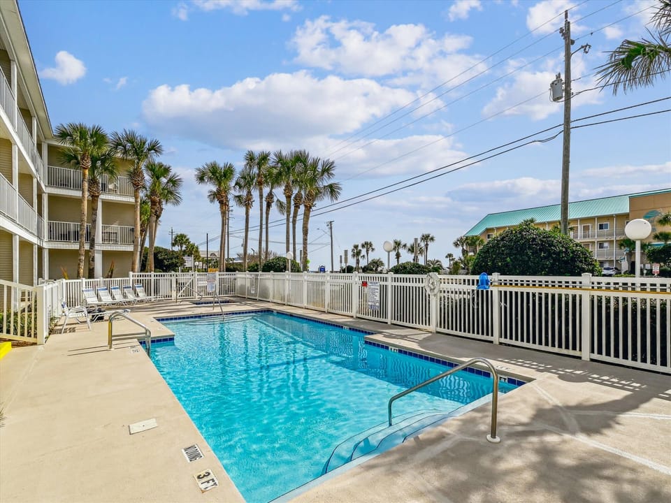 exterior-pool-_dsc5914