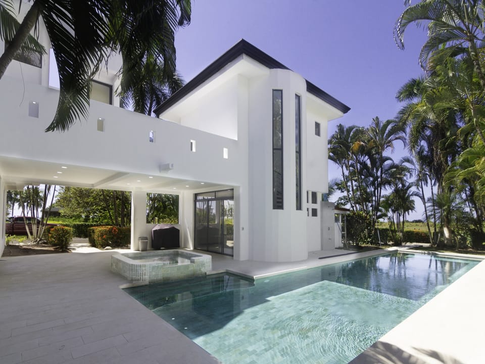 Oversized pool