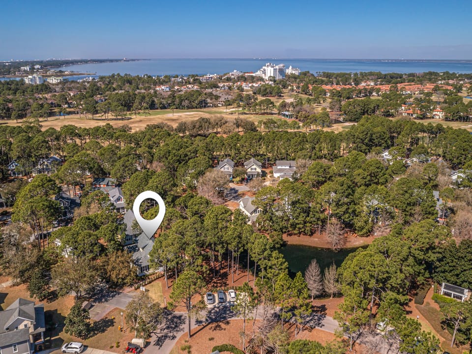 1299 Laurel Grove