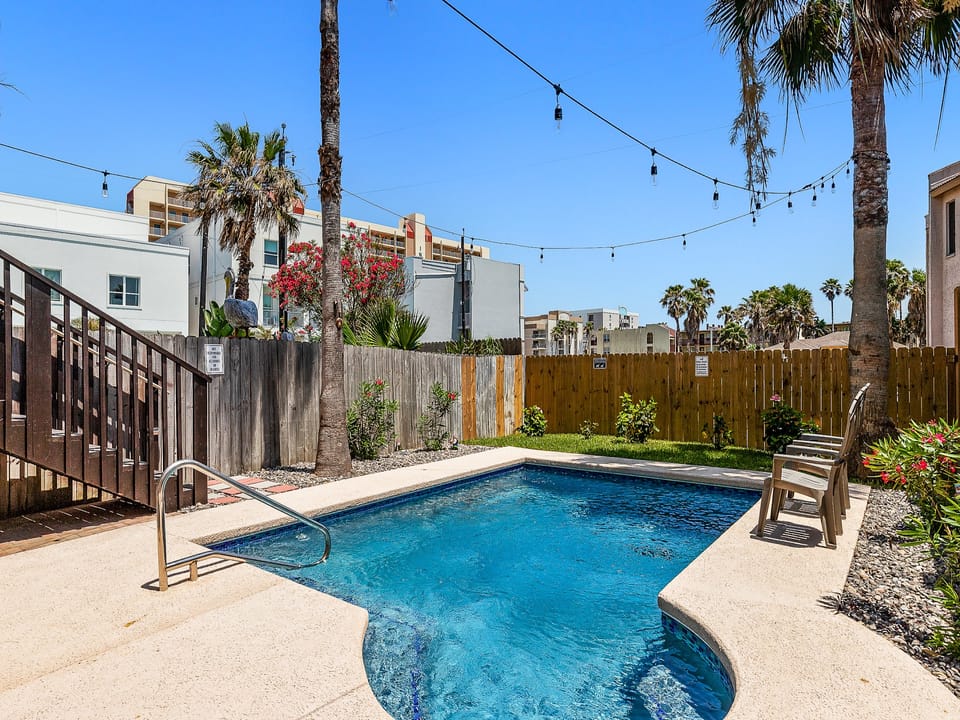 Private pool