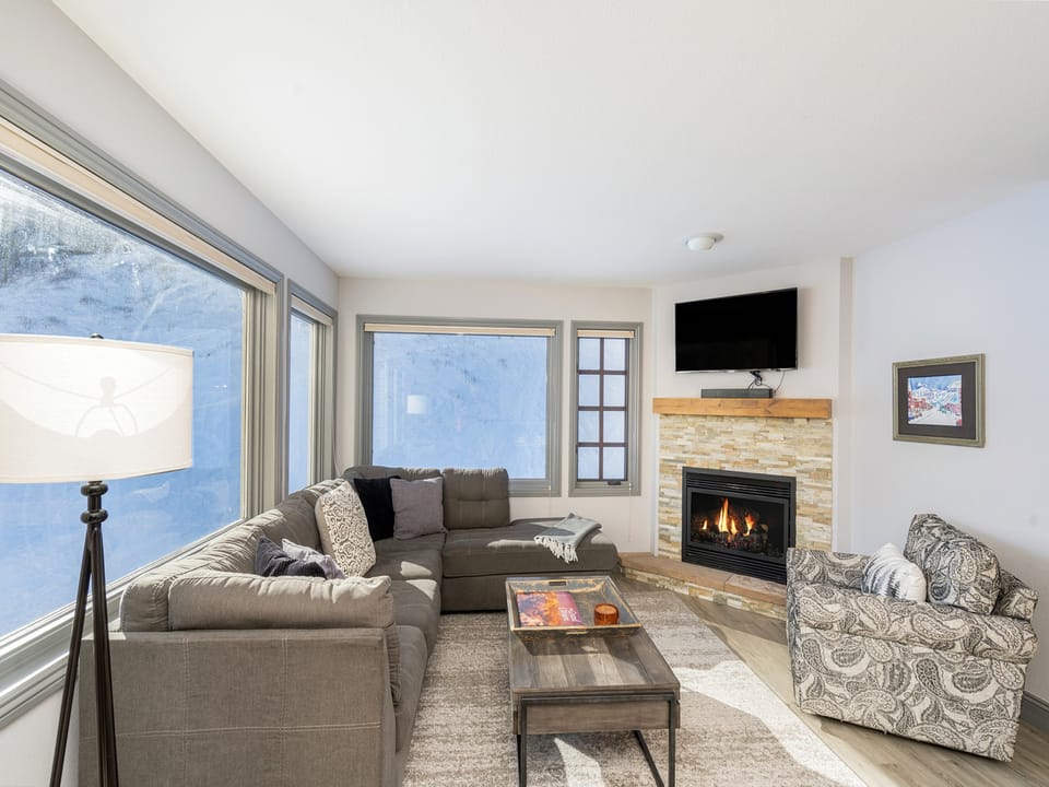 Etta Place 111 cosy seating area with fireplace