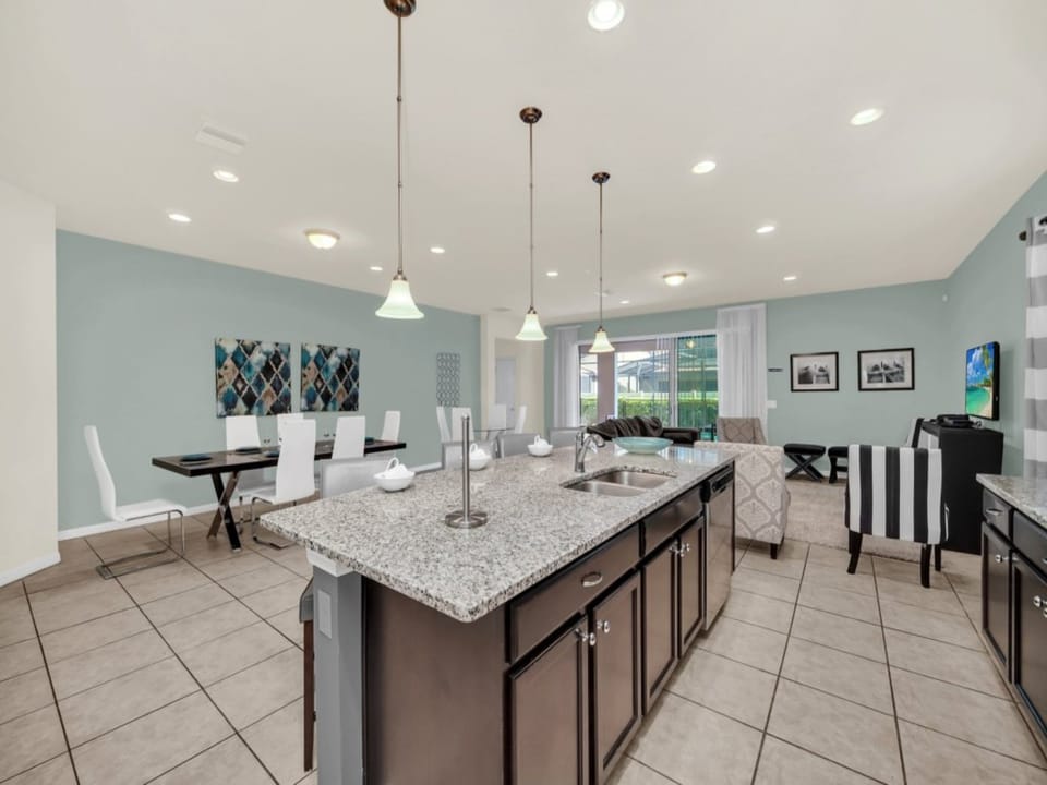 12-web-or-mls-8887-menton-loop