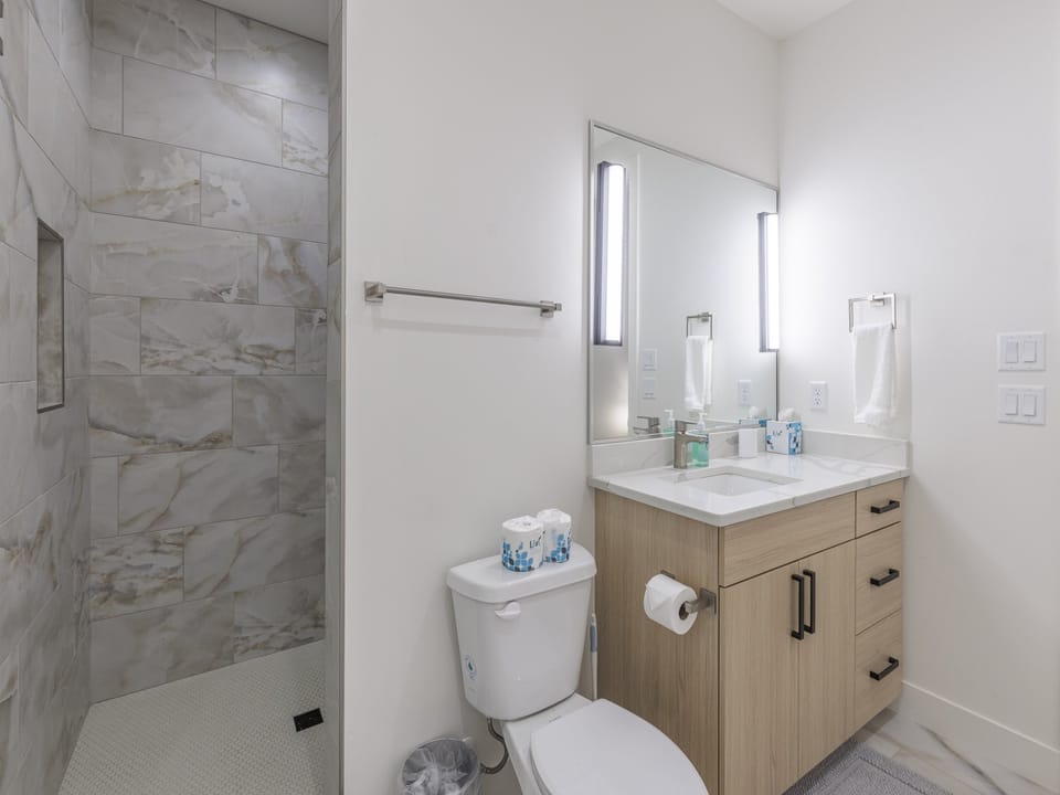 Main Bathroom