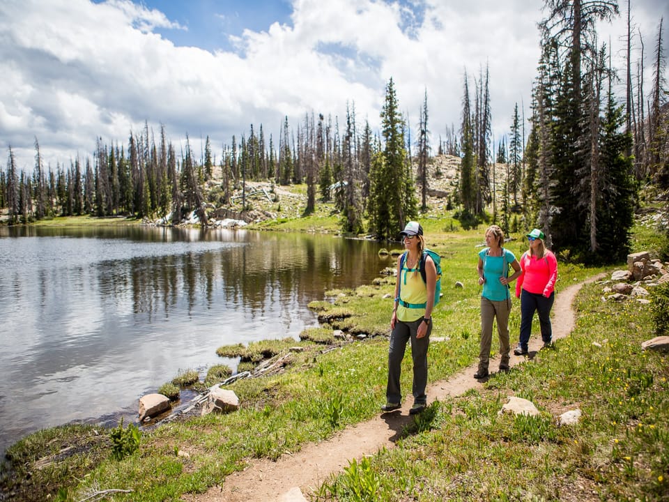Hike to alpine lakes