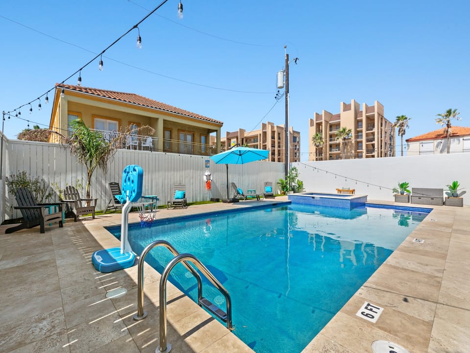 Sit back & relax in the hot tub, read a book poolside, or join in on a game of hoops!