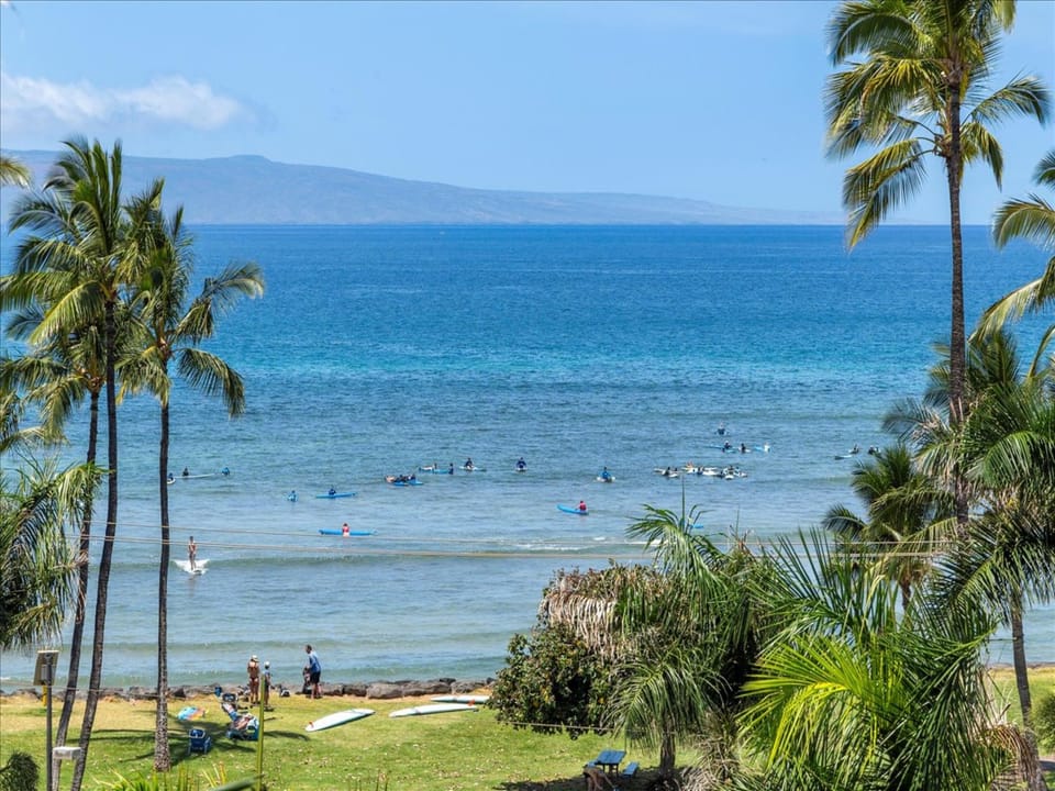 The Cove for surfing is 1.5 blocks away