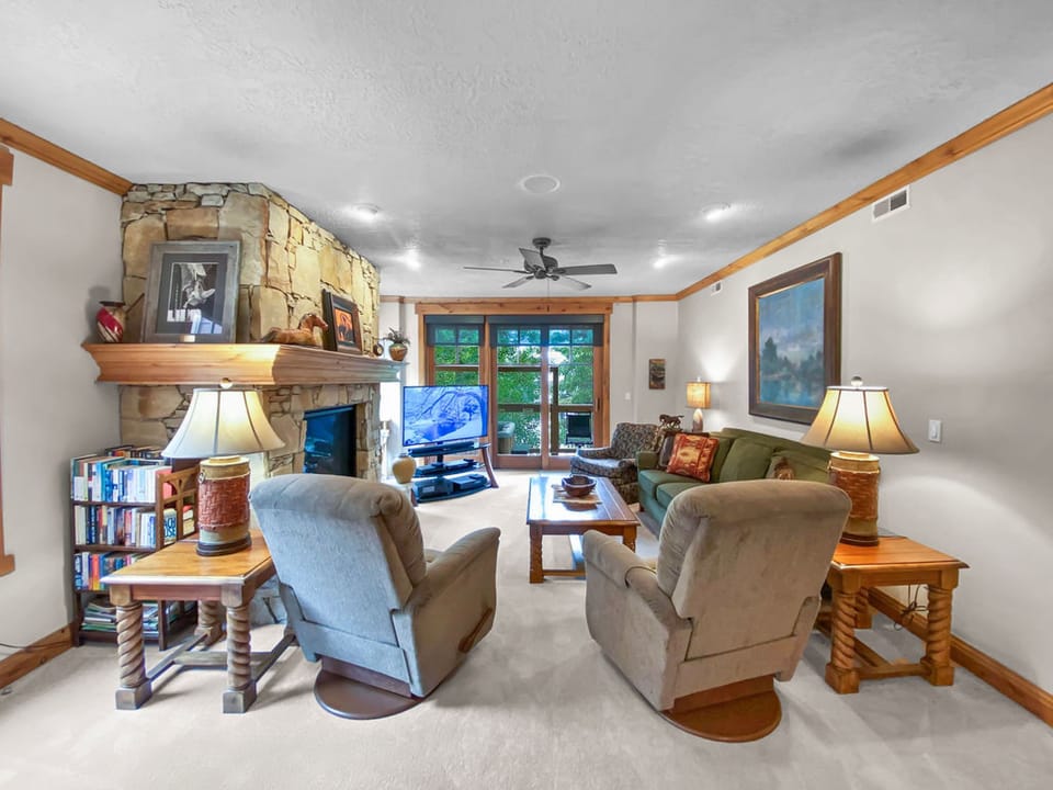Relax in the Cozy Living Room and Enjoy a Movie by the Fire!