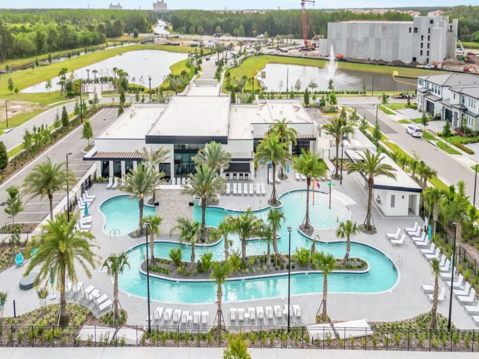 18-web-or-mls-6013-paradiso-grande-blvd
