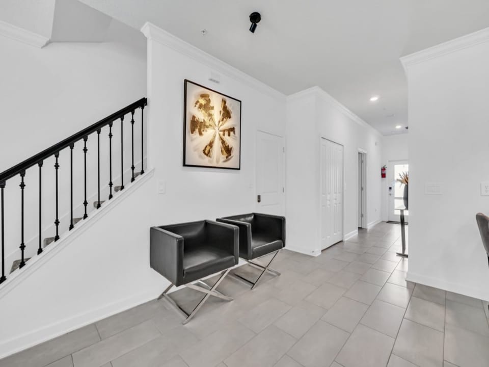 6-web-or-mls-2529-reading-trail