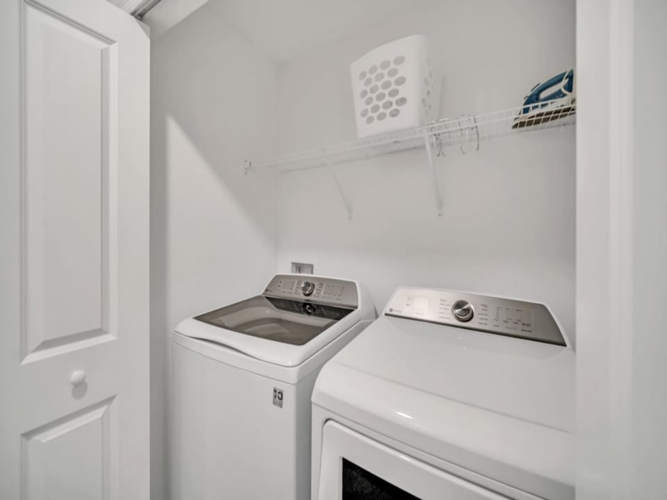 4228 Paragraph Dr, Storey Lake_33.jpg