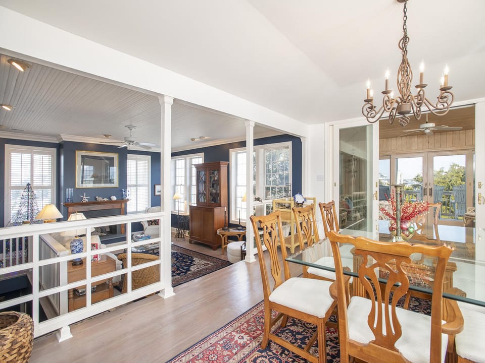 Formal Dining
