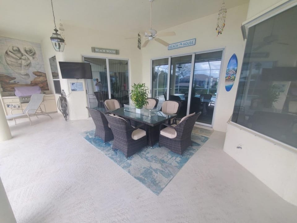 Screened In Pool Lanai