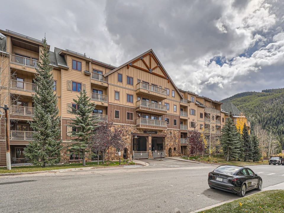 20 Hunki Dori Ct unit 2263 - Web Quality - 003 - 03 Exterior Front