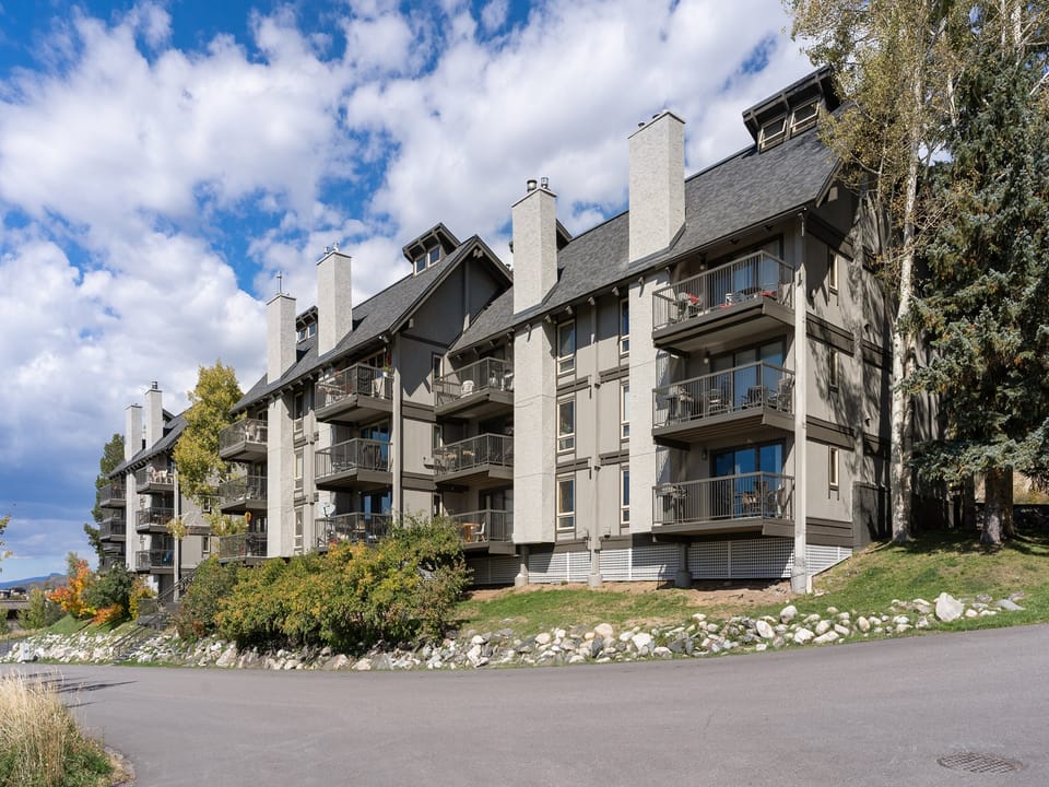 Street view of Yampa View Condominiums
