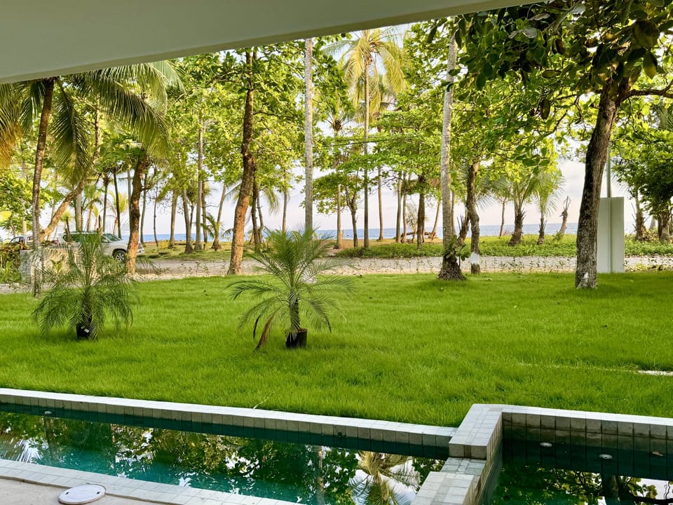 ocean front pool