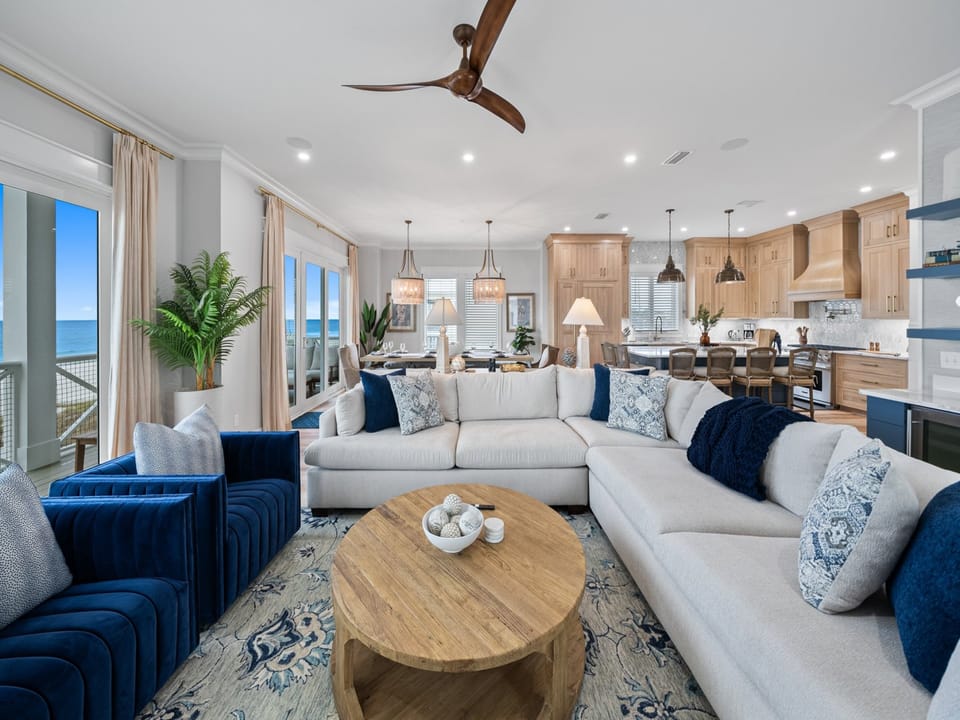 Blessings At Pier Park | Main Living Area | 2nd Floor