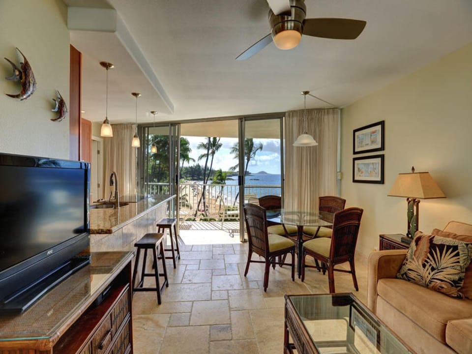 10 KAMAOLE NALU, #405