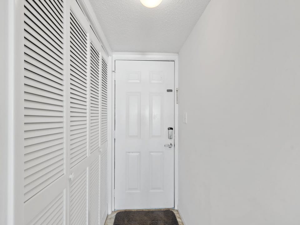 Seacrest 8 | Front Entrance