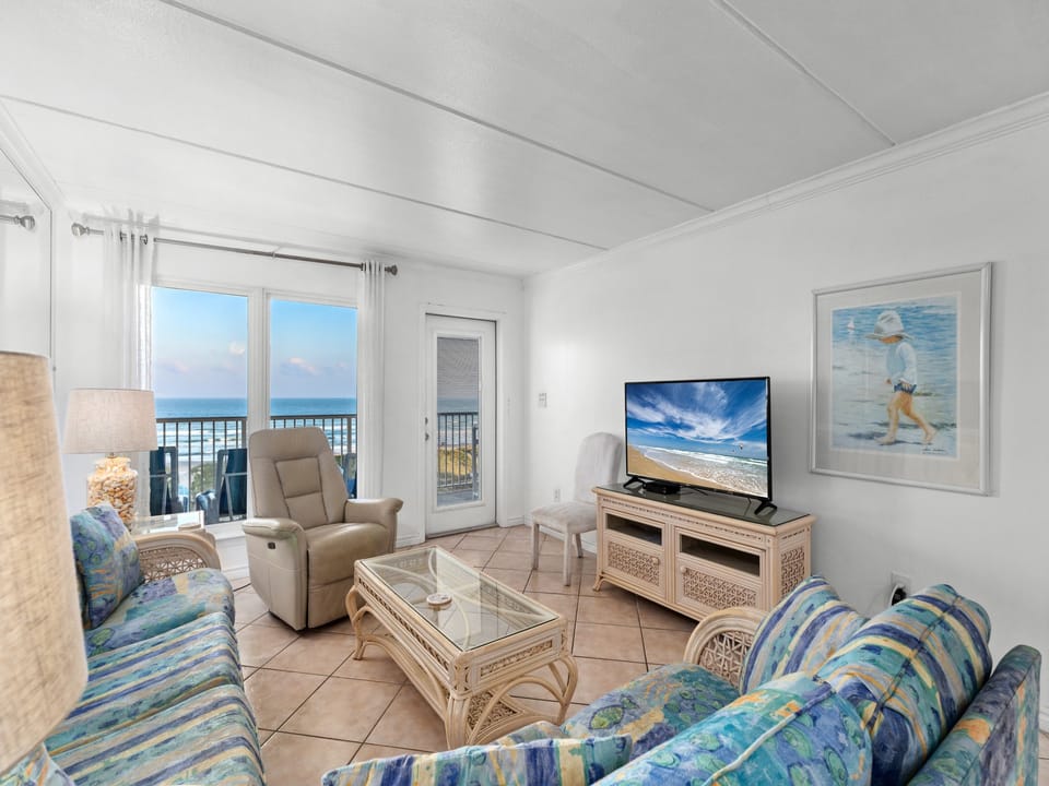 Living Area includes ample seating to enjoy your favorite show/movie with a view!