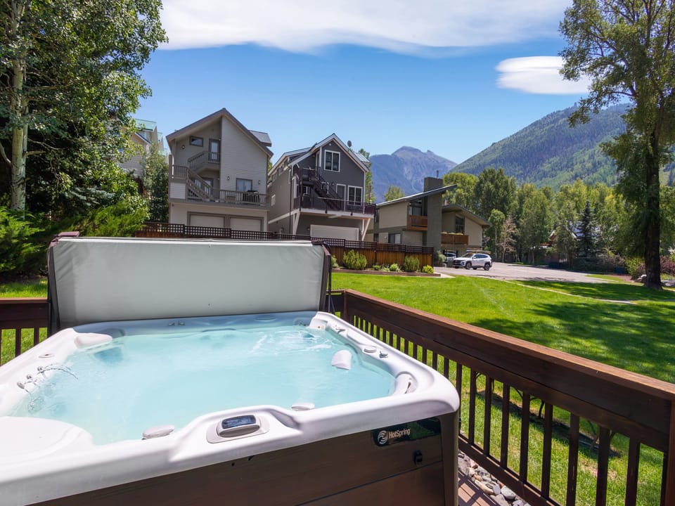 Shared hot tub located in The Tomboy Lodge Complex.
