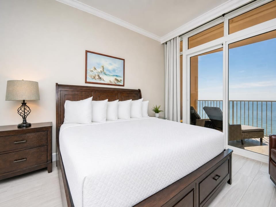 Unwind after a day at the beach and stream your favorite shows in the master and wake up to seagulls and gentle waves
